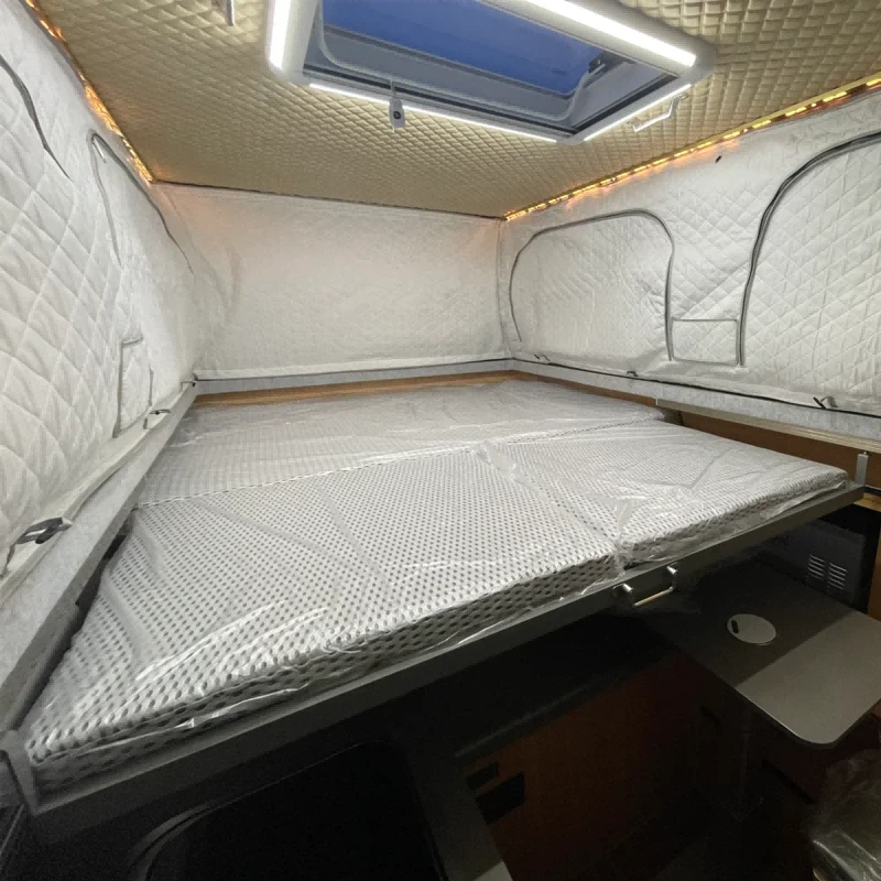 Family 4x4 Caravan Pickup Camper Hard Top For Travel