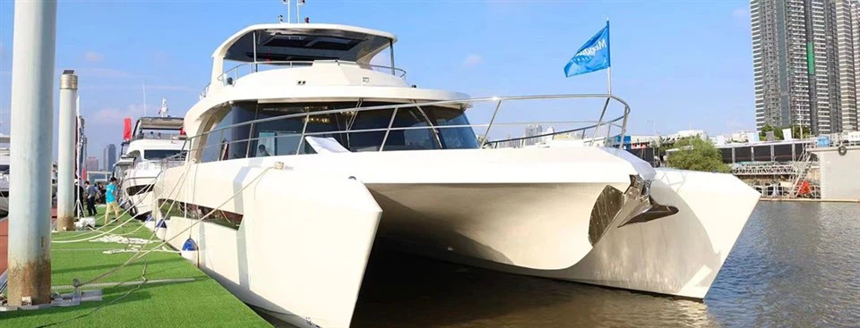 Large Luxury 78-foot Catamaran Yacht For Sale